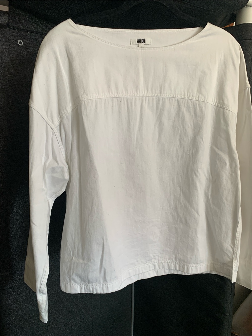 #567 Uniqlo White Long-Sleeve Relaxed Boatneck Top